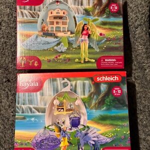 Purple and Green Action Figures Playset with Detailed Sculpting